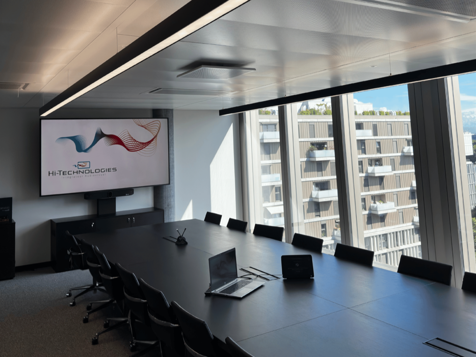 Helvetia - Hi Technologies Boardroom HP Poly Teams visioconférence Geneve
