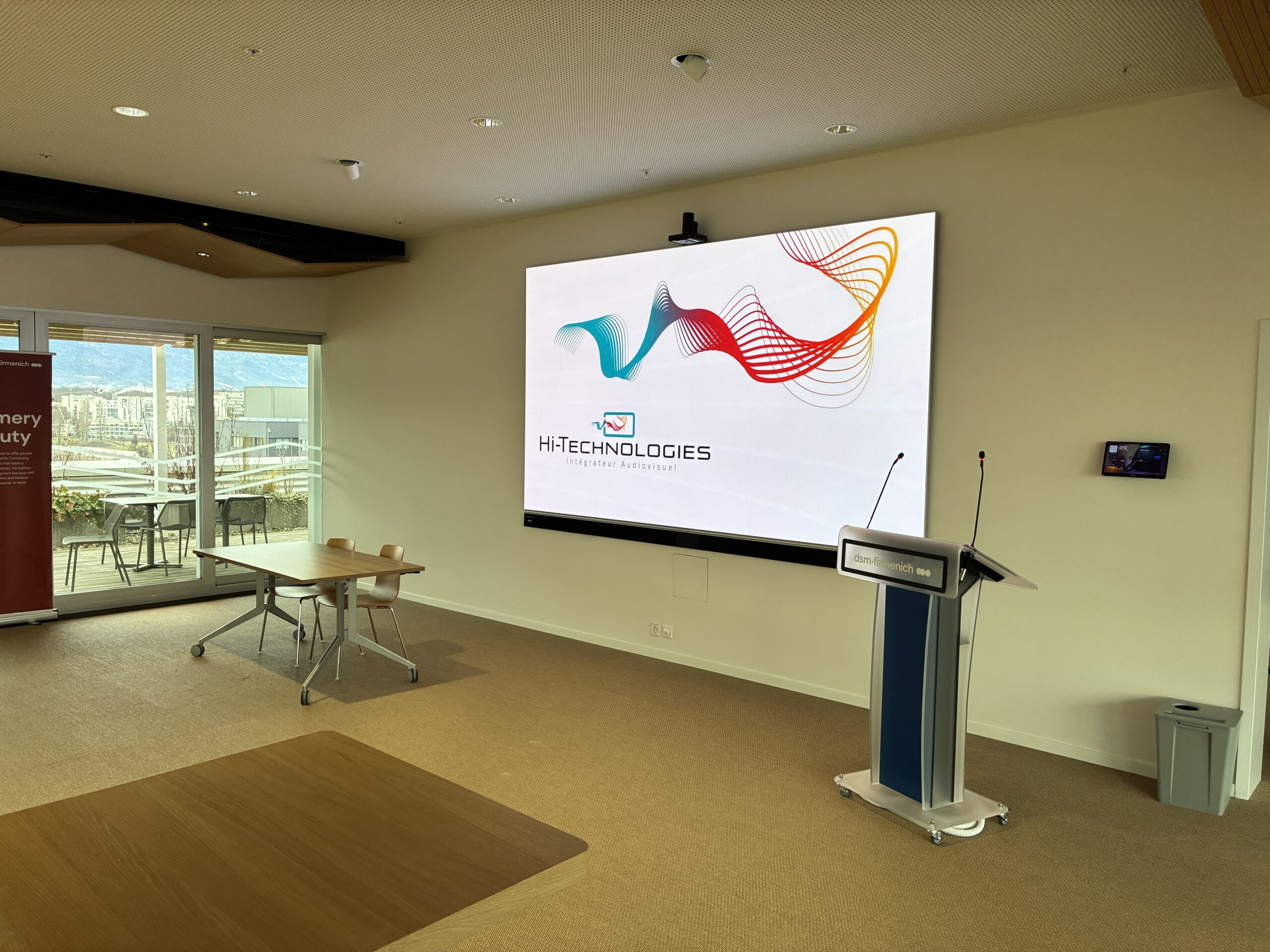 DSM Firmenich - Auditorium Led Wall Hi Technologies